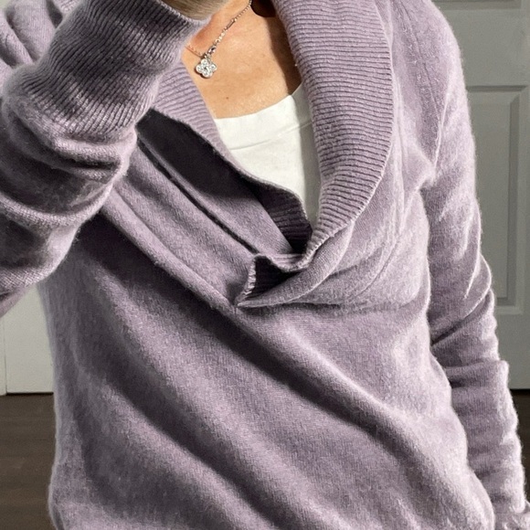 J Crew 100% Cashmere Sweater - Picture 4 of 13